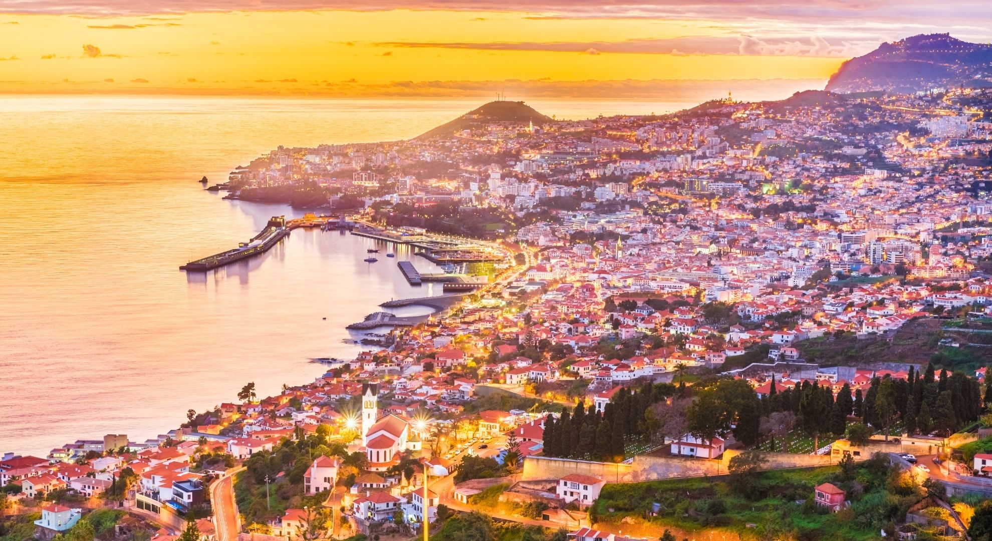 Novoletna Madeira - nasmeh večne pomladi 7 dni (hotel 4*) - čarter iz Ljubljane