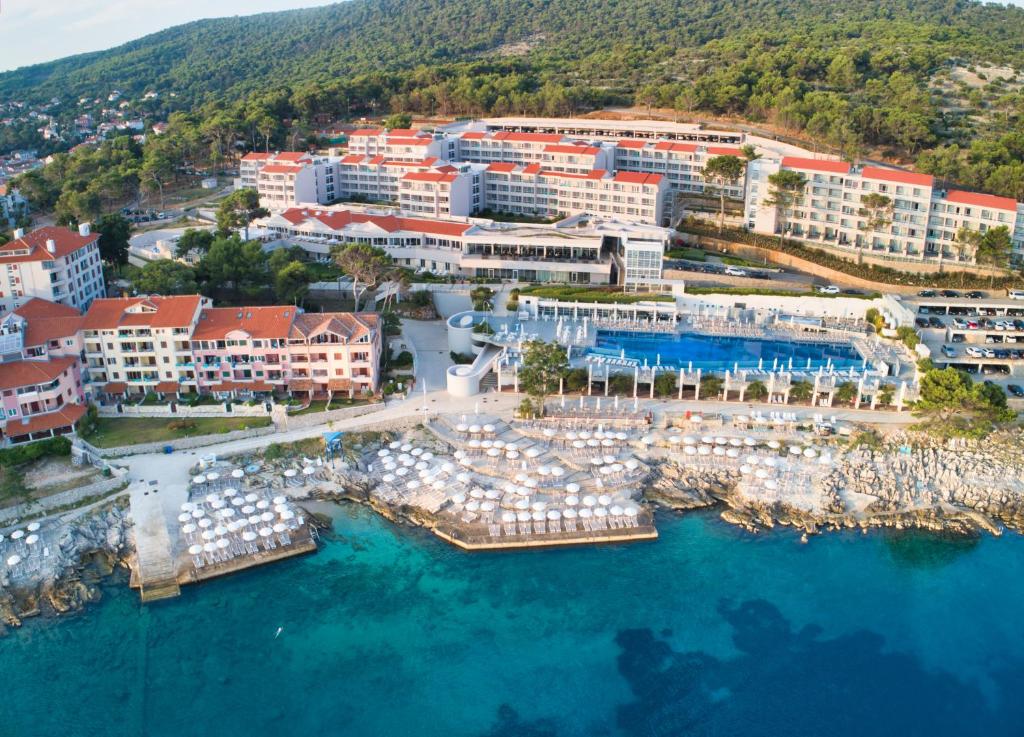 Otok Lošinj - Vitality Hotel Punta 4*<br />
Termin: 10. 2. -22. 2.