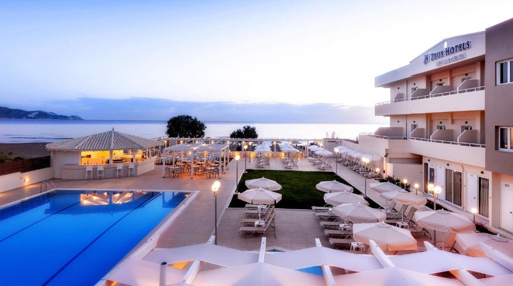 Zeus Hotels  Neptuno Beach (HER)