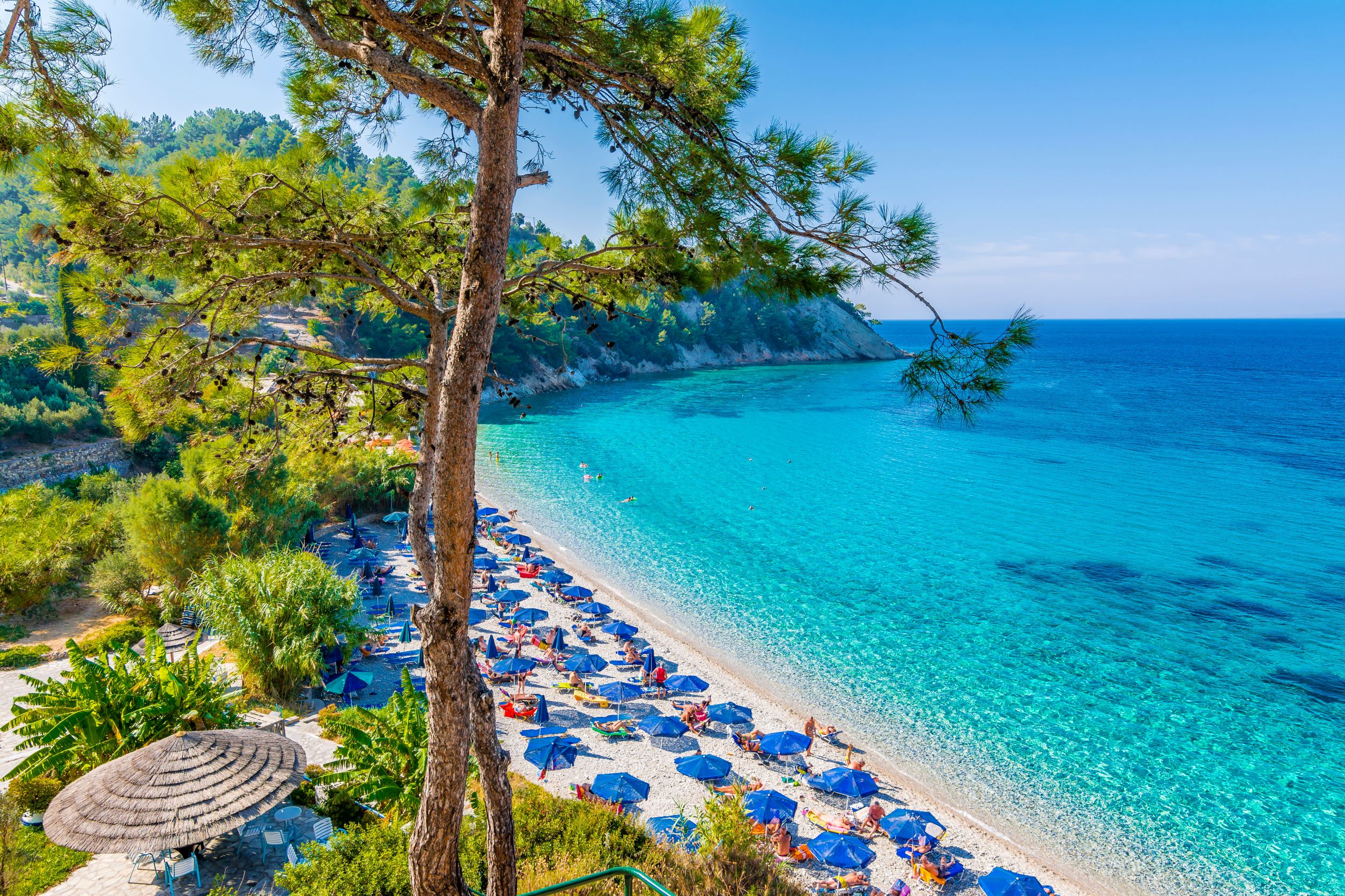 Čudovita plaža Lemonakia na otoku Samos v Grčiji.