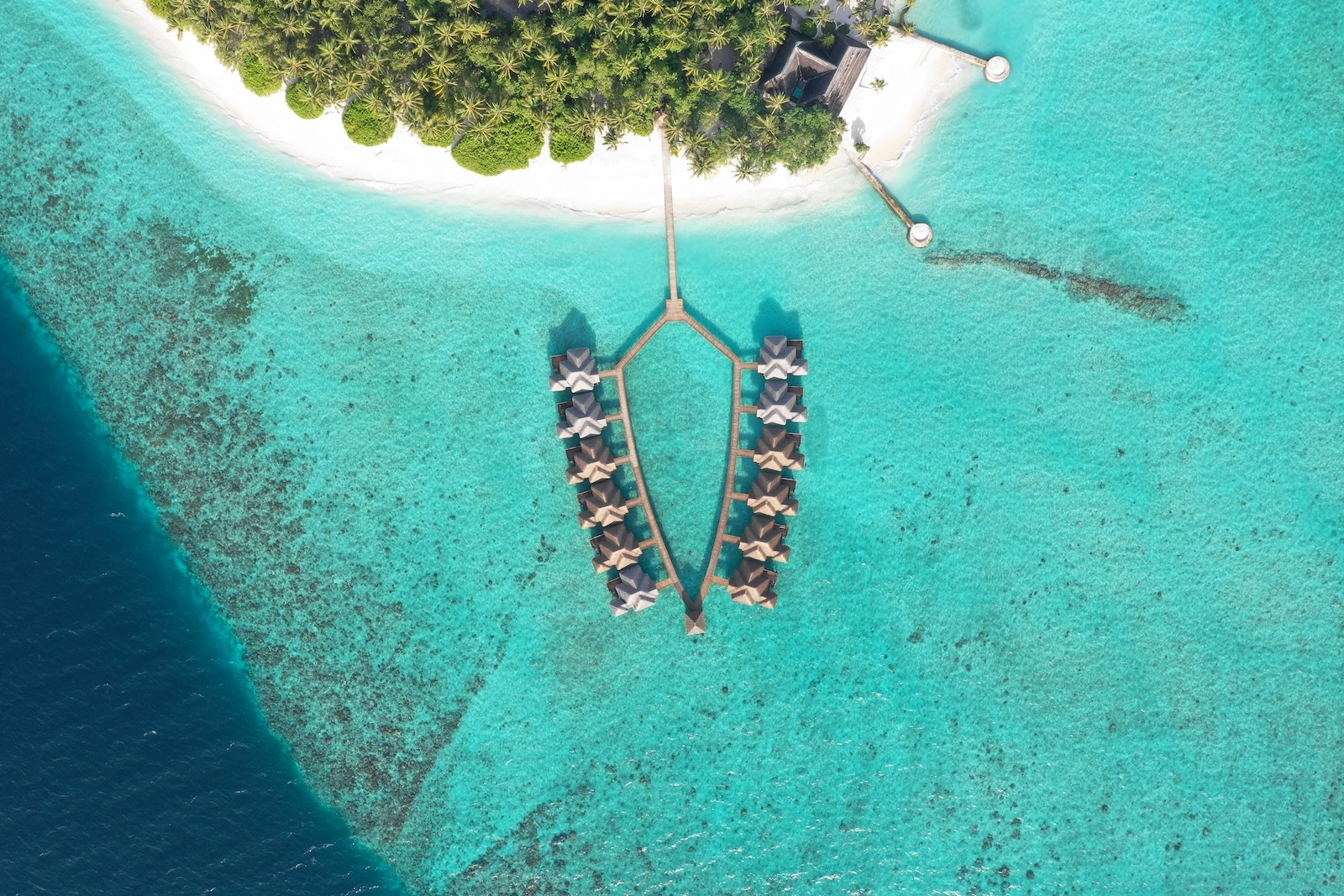 Fihalhohi Island Resort 